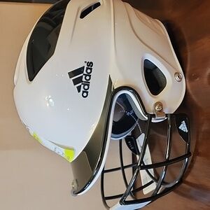 Adidas Softball Batting Helmet Fits Sizes 6 5/8 to 7 5/8 *NEW*